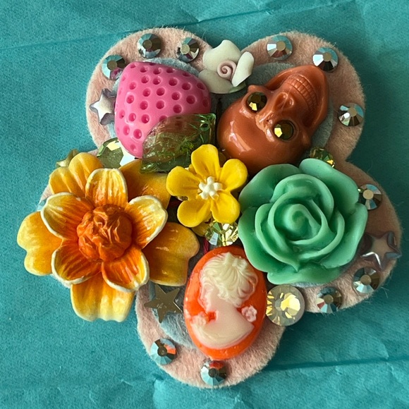 πππΌ  TARINA TARANTINO TRINKET HAIR CORSAGE πΌππ NWT ππΌπ - Picture 7 of 16